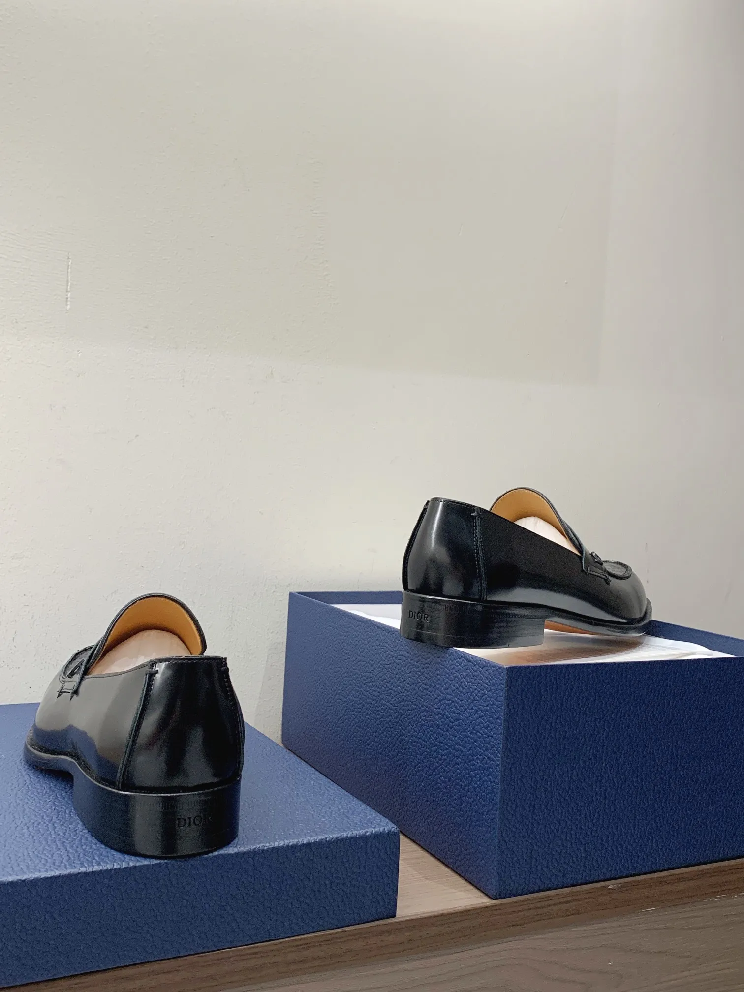 940💰 Dior high-end men's boutique casual leather shoes, imported cowhide upper, water-dyed cowhide lining, imported genuine leather outsole, perfect details, standard code 39-44 (38.45.46 customized, non-returnable and non-exchangeable),